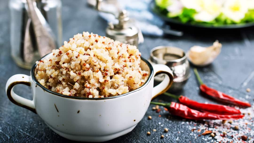 Here are some tasty and healthy recipes with quinoa for weight loss Weight Loss Recipes with Quinoa : క్వినోవాతో ఈ రెసిపీలు చేసుకుని తింటే.. ఈజీగా బరువు తగ్గుతారు