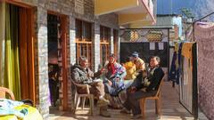 বাড়িতে বয়স্ক রয়েছেন ? কোন কোন কেন্দ্রীয় সরকারি প্রকল্প রয়েছে তাঁদের জন্য