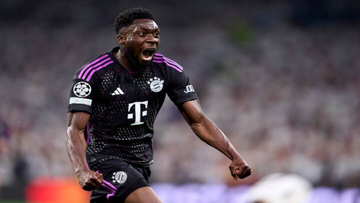 After a goalless and a dull first half, the second half was off to a flier, as Bayern Munich's Alphonso Davies chose the perfect time to score his first ever UCL goal, as his astonishing weak foot strike gave Bayern Munich a 1-0 lead.