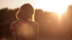 Loneliness Quotes: একাকীত্বে মন ভারী? কিছু কথা মাথায় রাখলেই কেটে যাবে মেঘ