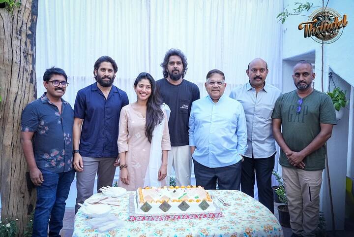 ఇండస్ట్రీ ప్రముఖులు కూడా సాయి పల్లవి బర్త్డే విషెస్ తెలుపుతున్నారు. ఆమె బర్త్డే సందర్భంగా తండేల్ మూవీ టీం ఆమె బర్త్డేను సెలబ్రేట్ చేసింది. హీరో నాగచైతన్య, నిర్మాత అల్లు అరవింద్, చందూ మొండేటి ఆధ్వర్యంలో మధ్య సాయి పల్లవి కేక్ కట్ చేశారు.