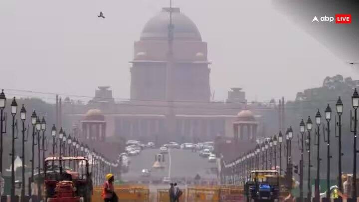 હવામાન વિભાગ અનુસાર, દિલ્હી-એનસીઆર 10 મેના રોજ પણ આંશિક વાદળછાયું રહી શકે છે. ભારે પવન સામાન્ય વરસાદ પડવાની શક્યતા છે. મહત્તમ તાપમાન 40 ડિગ્રી અને લઘુત્તમ તાપમાન 27 ડિગ્રી સુધી રહી શકે છે.