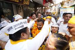 'जल्द हमारे बीच होंगे CM केजरीवाल', SC में सुनवाई से पहले AAP प्रत्याशी कुलदीप कुमार का दावा