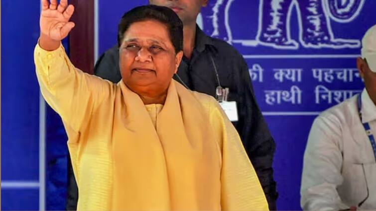lok sabha election 2024 bsp announce name kushinagar and deoria candidate shubh narayan chauhan and sandesh yadav Lok Sabha Elections 2024: बसपा ने कुशीनगर और देवरिया सीट पर उम्मीदवारों के नाम का किया एलान, जानिए किसे दिया टिकट