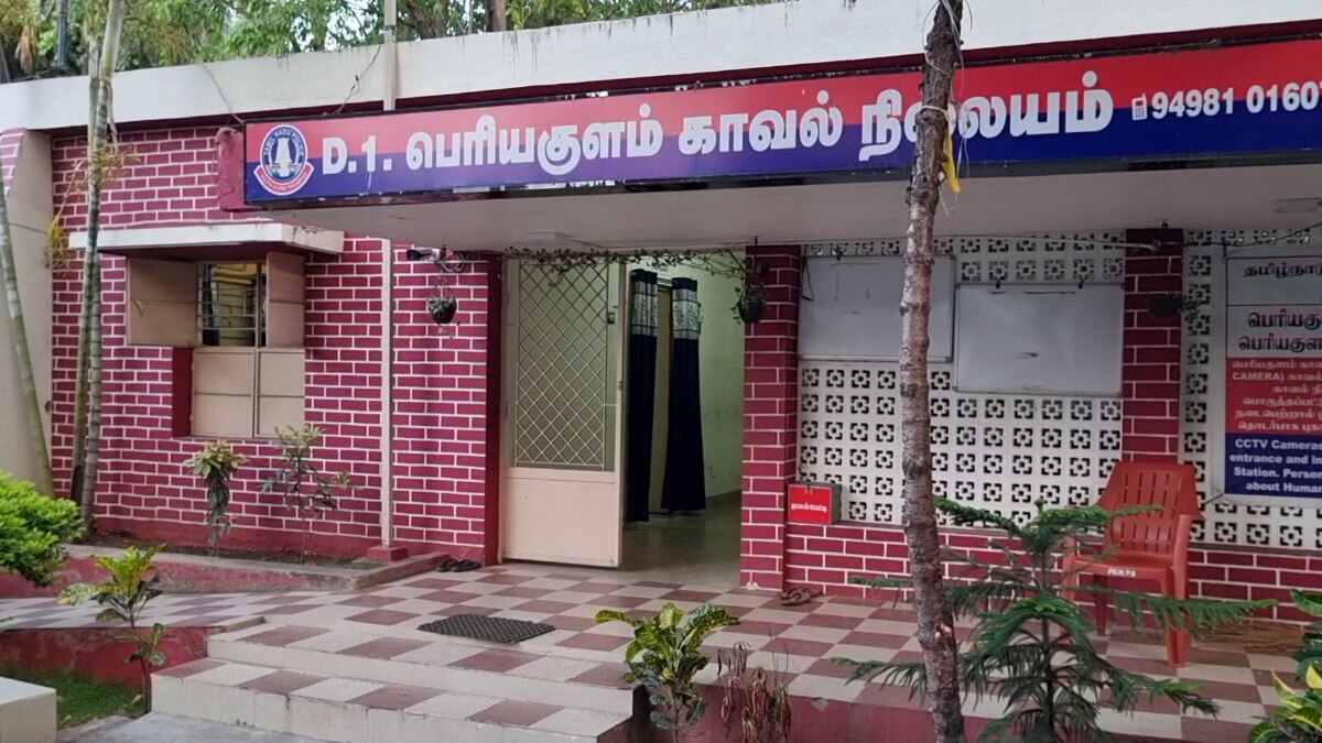 Crime: இறுதி ஊர்வல பிரச்சனையில் இளைஞர் வெட்டி படுகொலை - பெரியகுளத்தில் இருவர் கைது