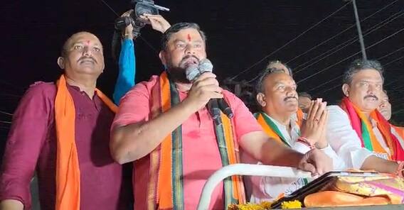 MLA Raja Singh on Pakistan | పాకిస్థాన్ తో అణుబాంబు ఉంటే.. ఇండియాతో మోదీ ఉన్నారు| ABP Desam