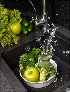 Vegetables: सब्जियों से पेस्टिसाइड्स हटाने के लिए अपनाएं ये तरीके