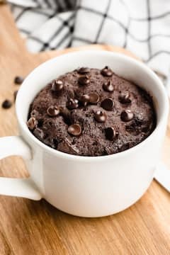 Chocolate Mug Cake: कुछ मीठा खाने की हो रही है क्रेविंग, तो मग में तैयार कर लें टेस्टी चॉकलेट केक