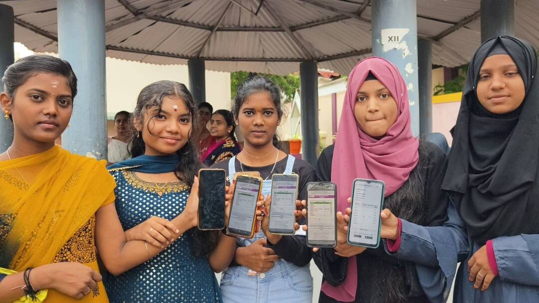 TN 10th Result 2024: 10ஆம் வகுப்பு பொதுத்தேர்வில் 12ஆம் இடத்தை பிடித்த கோவை - முழு விபரம் இதோ..!