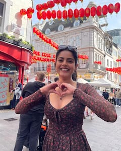 Riddhi Kumar: లండన్‌ వీధుల్లో చక్కర్లు కొడుతున్న 'లవర్‌' బ్యూటీ రిద్ది కుమార్‌