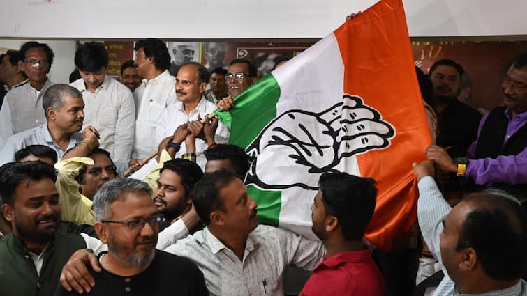 Haryana Govt Crisis Congress Memorandum Nayab Singh Saini Election President Rule Fresh Elections Bandaru Dattatreya Haryana: Congress Asks Governor To Dismiss 'Minority' Govt, Demands Fresh Assembly Elections