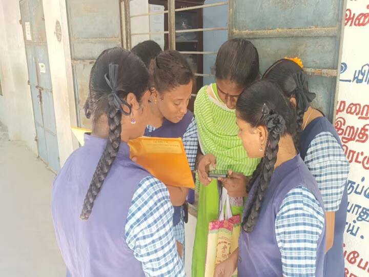 Tamil Nadu 10th Result 2024 87.38 percent students passed Chengalpattu District - TNN TN 10th Result 2024: செங்கல்பட்டு மாவட்டத்திற்கு அதிர்ச்சி ..! 10ம் வகுப்பு தேர்வு முடிவுகளில்  பின்னடைவு ? - தேர்ச்சி சதவீதம் என்ன ?