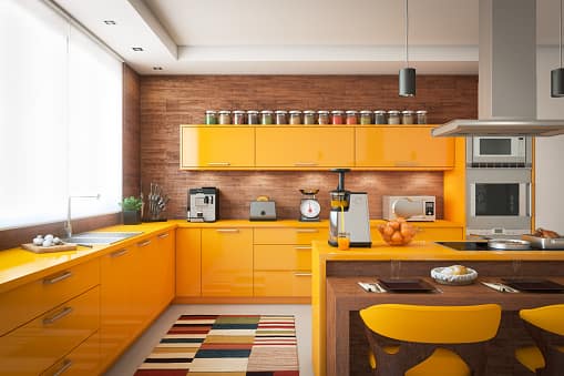 5. Challenges of Incorporating Bold Hues in Interior Design Of course, incorporating bold hues into interior design is not without its challenges! We as designers must carefully consider factors such as lighting, scale, and proportion to ensure that bold colours are used effectively and harmoniously within a space. Natural light, in particular, can have a significant impact on how these shades are perceived, so it's important to take into account the direction and intensity of light when selecting and applying hues. Additionally, one must consider the overall aesthetic of the space and ensure that the bold colours complement the existing decor and architectural elements. (Image Source: Getty)