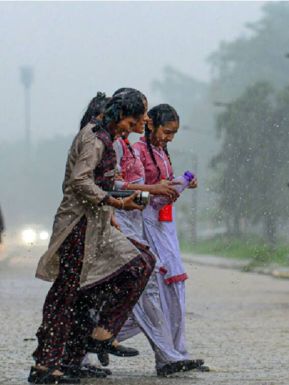 दिल्ली में गर्मी और बारिश पर आया बड़ा अपडेट, जानें- मौसम का पूरा हाल