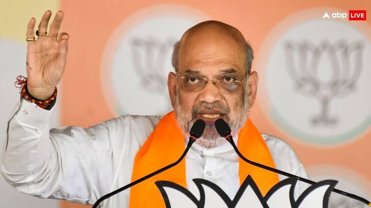 BJP Leader Amit Shah Rally in UP Deoria Attack Pakistan Congress INDIA Alliance 2024 Lok Sabha Election Lok Sabha Election: '4 जून को EVM पर फोड़ेंगे ठीकरा, फिर 6 को होंगे बैंकॉक रवाना', राहुल गांधी पर अमित शाह ने बोला हमला