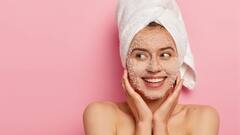 Skin Care: दिन भर में कितनी बार स्क्रब करना सही होता है? कहीं आप भी तो नहीं कर रहे ये गलती