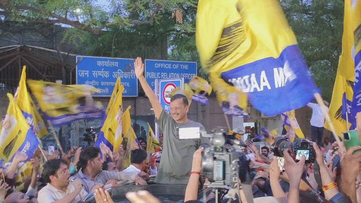 इसके साथ ही उन्होंने कहा, 