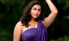 HBD Namitha : பர்த்டே பேபி நமீதாவிற்கு குவியும் வாழ்த்துகள்!