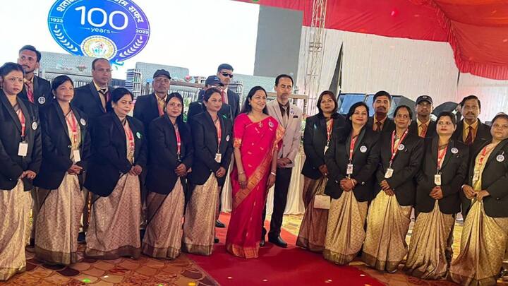 সম্প্রতি গুজরাতের জামনগরে অনন্ত আম্বানি এবং রাধিকা মার্চেন্টের প্রাক বিবাহ অনুষ্ঠানে শামিল হন প্রীতি। সেই থেকে তাঁকে নিয়ে আরও বেশি আগ্রহ দেখা দিয়েছে। ছবি: ট্যুইটার হ্যান্ডল থেকে সংগৃহীত।