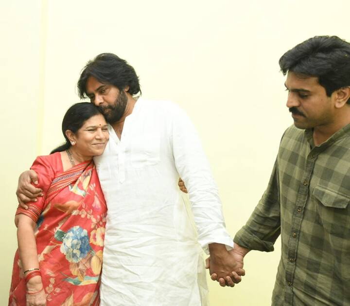సురేఖ, రామ్ చరణ్ తో ఆత్మీయంగా పవన్ కల్యాణ్