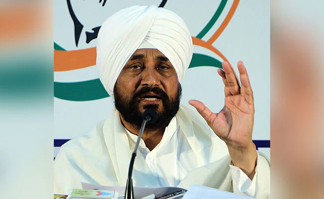 Lok Sabha Elections: ਮੁੱਖ ਮੰਤਰੀ ਭਗਵੰਤ ਮਾਨ ਨੇ ਜੂਠਾ ਪਾਣੀ ਪੱਗ 'ਤੇ ਪਾ ਕੇ ਪੱਗ ਦੀ ਬੇਅਦਬੀ ਕੀਤੀ: ਚੰਨੀ