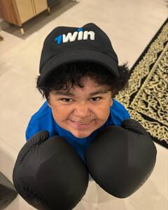 अब्दु रोजिकचे एंगेजमेंटचे फोटो आले समोर, पाहा वधू-वरची झलक!