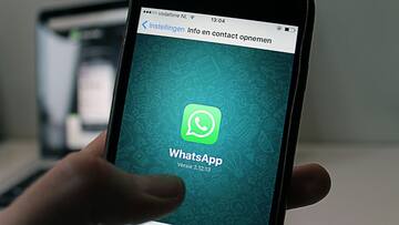 WhatsApp Features: হোয়াটসঅ্যাপে অন্যের প্রোফাইলে উঁকি মেরে আর নেওয়া যাবে না স্ক্রিনশট, আসছে নতুন ফিচার