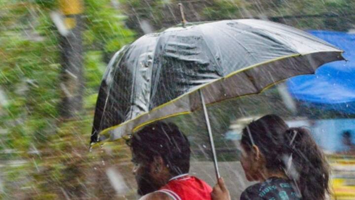 IMD ने दिल्ली, गाजियाबाद और गौतमबुद्धनगर के लिए येलो अलर्ट तो गुरुग्राम और फरीदाबाद के लिए ऑरेंज अलर्ट जारी किया है.