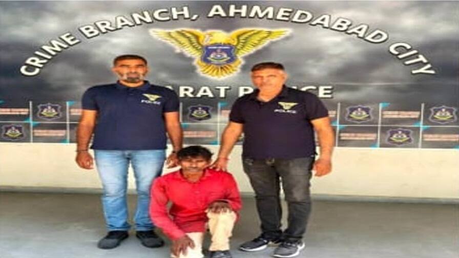 Ahmedabad Crime News: Ahmedabad Crime Branch nabbed the accused from Dungarpur district of Rajasthan who was on the run for 20 years Crime News: 20 વર્ષથી નાસતા ફરતા રાજસ્થાનના ડુંગરપુર જિલ્લાના આરોપીને અમદાવાદ ક્રાઈમ બ્રાન્ચે ઝડપ્યો