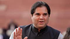 मेनका का प्रचार कर रहे वरुण गांधी ने अमेठी और रायबरेली का नाम लेकर किया बड़ा दावा, सुल्तानपुर में कही ये बात