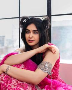 Adah sharma birthday: चित्रपटात अभिनय करण्यासाठी शिक्षण सोडले, जाणून घेऊया अदा शर्माबद्दल..