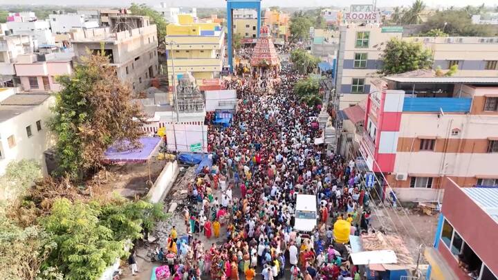 இங்கு சித்திரை மாதத்தில் பத்து நாட்களும் ராமானுஜர்   எழுந்தருளி தரிசனம் தருவார்.  அந்த வகையில் இந்த ஆண்டு சித்திரை பிரம்மோற்சவம் மற்றும் ராமானுஜர் அவதார  விழா நடைபெற்று வருகிறது.