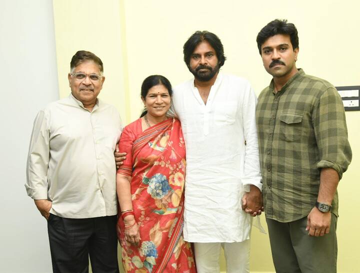 పవన్ తో ఆత్మీయంగా సురేఖ, అల్లు అరవింద్, రామ్ చరణ్