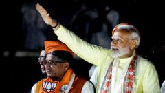 PM Modi Road Show in Patna: पीएम मोदी की झलक पाने के लिए बेताब दिखे पटना वासी, तस्वीरों में देखिए समर्थकों की दीवानगी