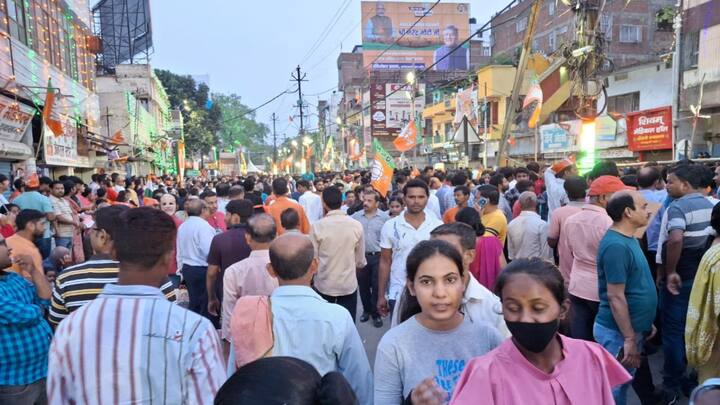 पीएम के इस कार्यक्रम को लेकर पटना वासियों में भी खास उत्साह देखने को मिला. लोग सुबह से पीएम का इंतजार कर रहे थे.
