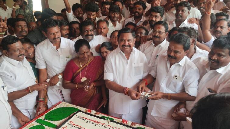 Edappadi Palaniswami's 70th Birthday admk cadres 70th Kilo Cake Cutting Celebration EPS BIRTHDAY: 70 வகை சீர்! 70 கிலோ கேக்! சேலத்தில் களைகட்டிய இ.பி.எஸ். பிறந்தநாள் கொண்டாட்டம்!