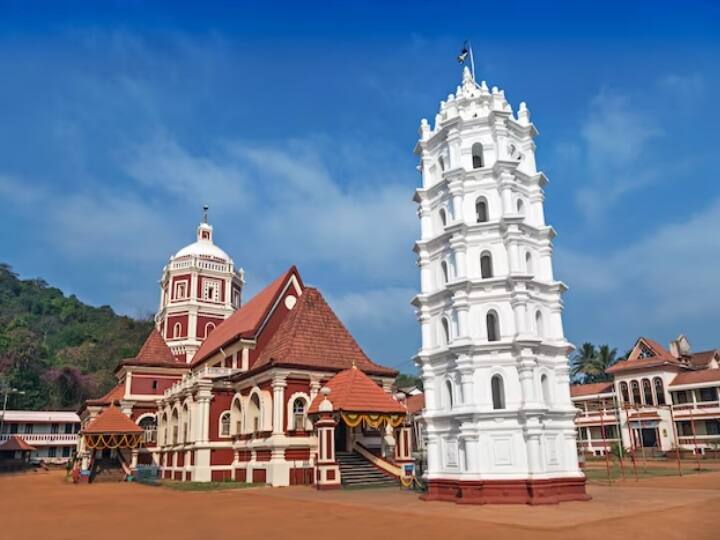 इस पैकेज का नाम है Goa Delight. यह एक फ्लाइट पैकेज है, जिसमें आपको गोवा से हैदराबाद जाने और आने दोनों के लिए फ्लाइट की सुविधा मिलेगा. यह एक कंफर्ट पैकेज है.