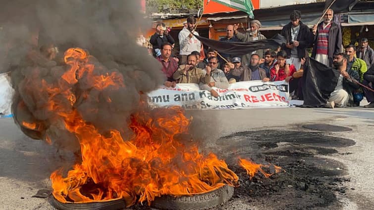 pakistan-occupied-kashmir-pok-clashes-protests-rights-and-freedom Massive Unrest Grips Pakistan-Occupied Kashmir As Protests Escalate For ‘Rights And Freedom’