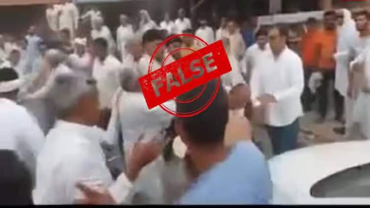 Fact Check Haryana Sirsa Congress Workers Two Group Fight Video Shared As BJP Leader Beaten by People News In Marathi Fact Check : सिरसा येथे भाजप नेत्याला जनतेनं मारहाण केली? जाणून घ्या व्हायरल व्हिडीओची सत्यता