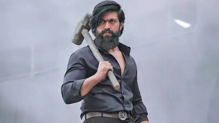 கேங்ஸ்டர் படமான கே ஜி எஃப் படத்தில் கருவினில் என்னை சுமந்து என்ற அம்மா பாடல் இடம் பெற்றுள்ளது