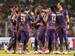 KKR vs MI: मुंबई इंडियंस को हराकर KKR ने बनाया रिकॉर्ड, पढ़ें कैसे ईडन गार्डन्स में गाड़ दिया झंडा