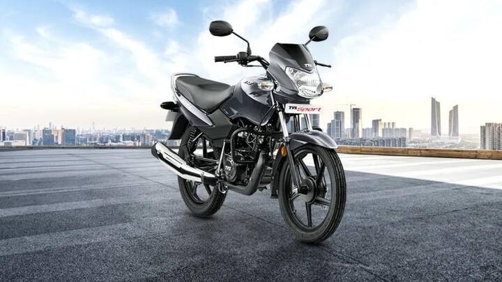 டி.வி.எஸ். ஸ்போர்ட் - இது லிட்டருக்கு 75 கிமீ மைலேஜை வழங்குகிறது. 10 லிட்டர் கொள்ளளவு கொண்ட இதன் பெட்ரோல் டேங்கை ஒருமுறை நிரப்பினாலே,  சுமார் 750 கி.மீ., தூரம் வரை பயணிக்கலாம்.  இந்த பைக் இந்தியாவில் ரூ.70,773 லட்சம் என்ற ஆரம்ப விலையில் விற்பனை செய்யப்படுகிறது.