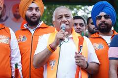 वोटिंग से पहले दिल्ली में सिख समुदाय ने निकाली 'सिख विद मोदी' बाइक रैली, देखें तस्वीरें