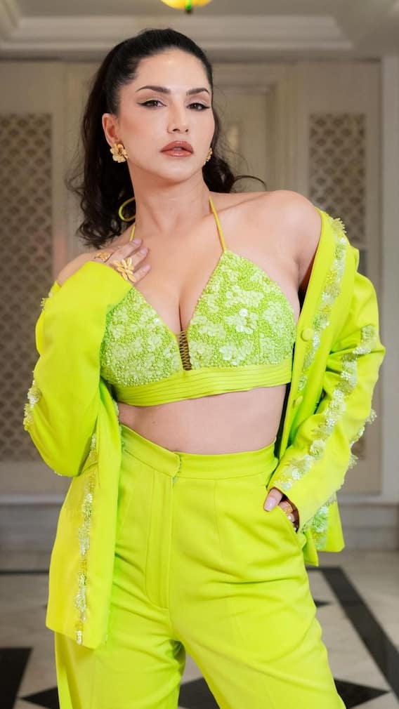 खुद को कैसे फिट रखती है बर्थडे गर्ल सनी लियोनी