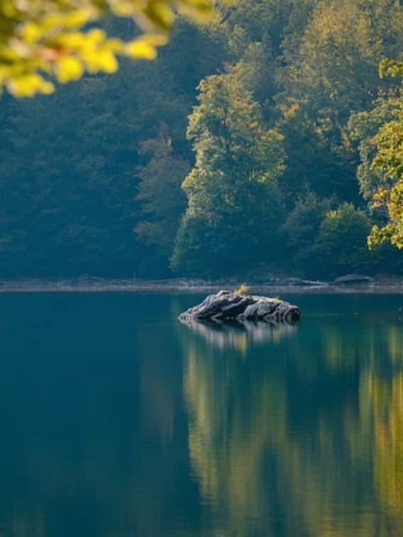 धरती पर इस जगह है मौत की झील