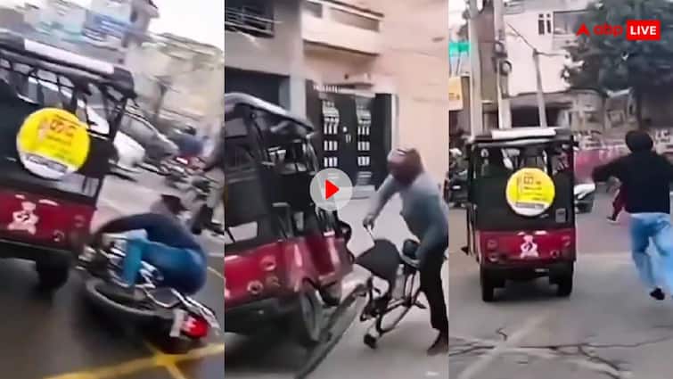 dangerous e rickshaw driver first crushes a cyclist and then hits a biker people trying to catch him video viral Video: बाइक से लेकर साइकिल तक... सबको कुचलता रहा ई-रिक्शा वाला, नहीं आया किसी के हाथ