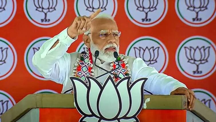 Will make Pakistan wear bangles Says PM Modi in Bihar Election Rally PM Modi: పాపం పాకిస్థాన్ వద్ద గాజులున్నాయో లేవో, మేమే తొడుగుతాం - ప్రధాని మోదీ సెటైర్లు