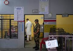 Election 2024: पोलिंग बूथ पर गड़बड़ी दिखने पर वोटिंग भी रुकवा सकते हैं आप, बस करना होता है ये काम