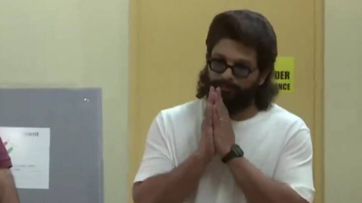 Actor Allu Arjun at a polling booth in Jubilee Hills, Hyderabad to cast his vote during Phase 4 of the Lok Sabha Elections. (Photo: ANI)