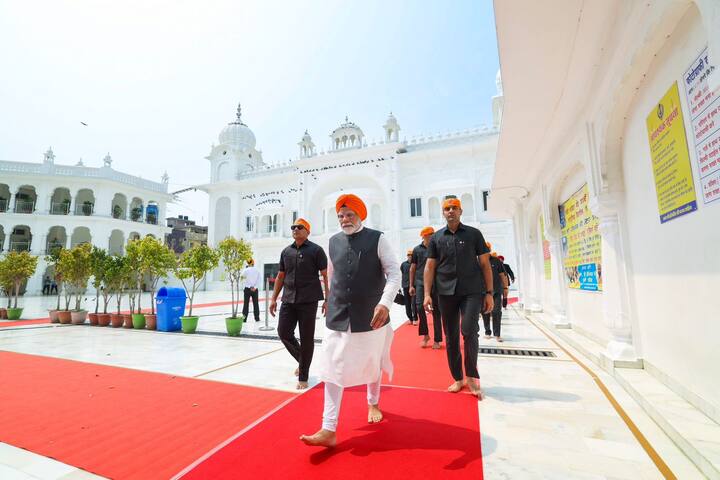 गुरुद्वारा कमिटीच्यावीने पंतप्रधानांच्या स्वागताची तयारी करण्यात आली होती. तर, मोदींच्या येण्यापूर्वी सुरक्षा यंत्रणांनी परिसराचा आढावाही घेतला होता.